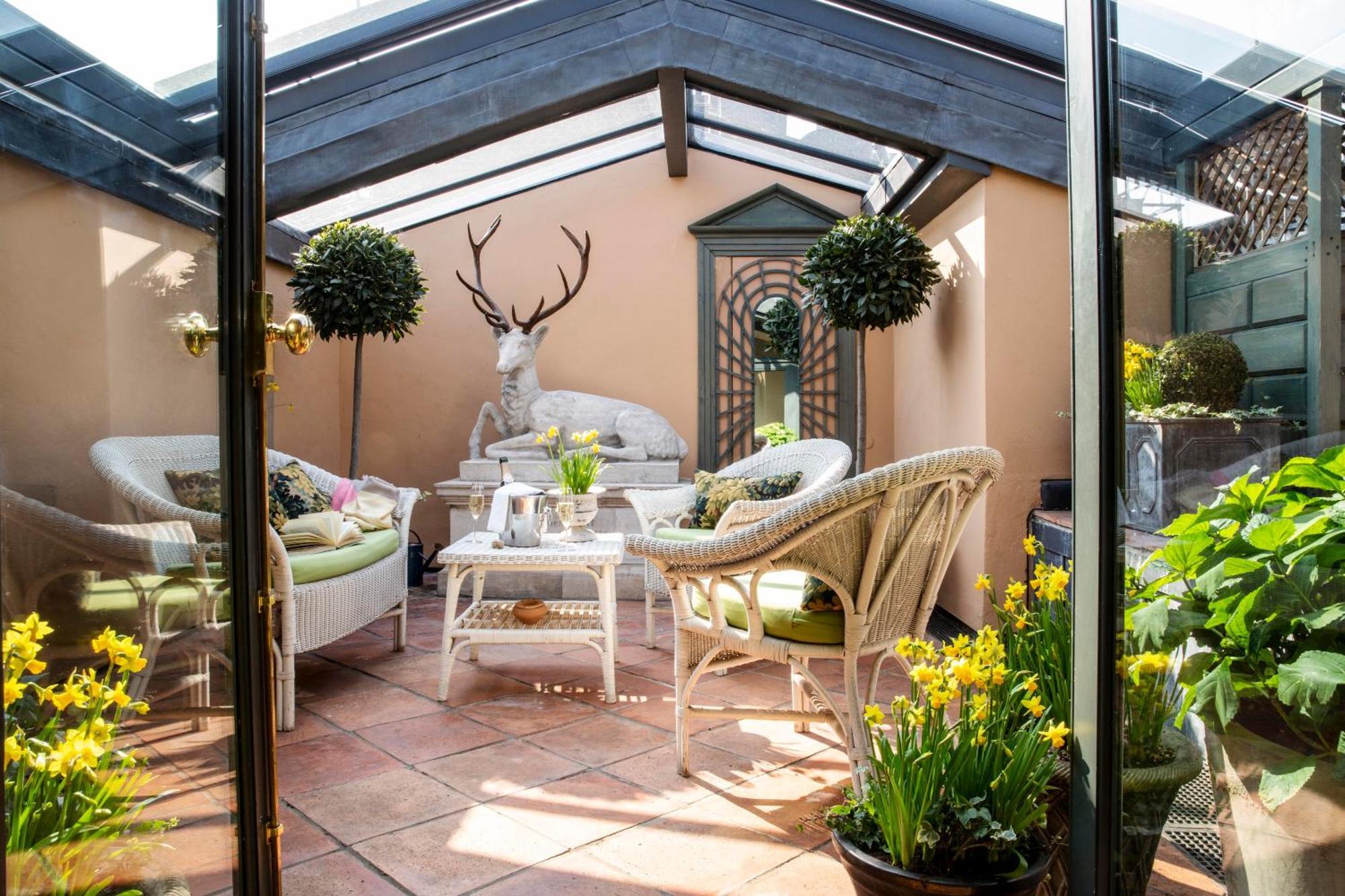 Suite Duke of Monmouth